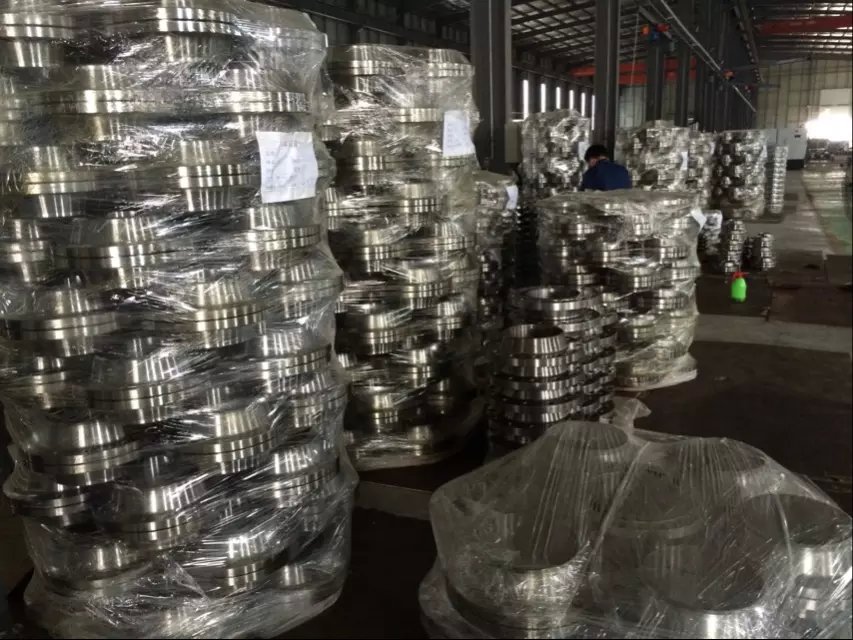碳鋼法蘭它作為法蘭類型中的一種，具有什么特點呢？