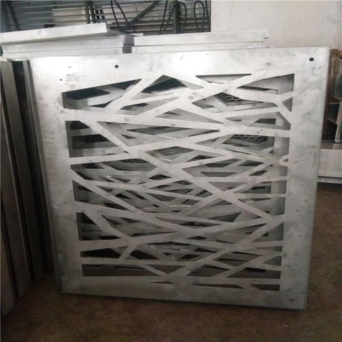 印江雕花鋁天花專業(yè)供貨 鋁樂優(yōu)質鋁板的生產與應用