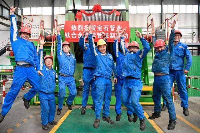 中國石油首款鈦合金連續管試制成功:石油裂化管